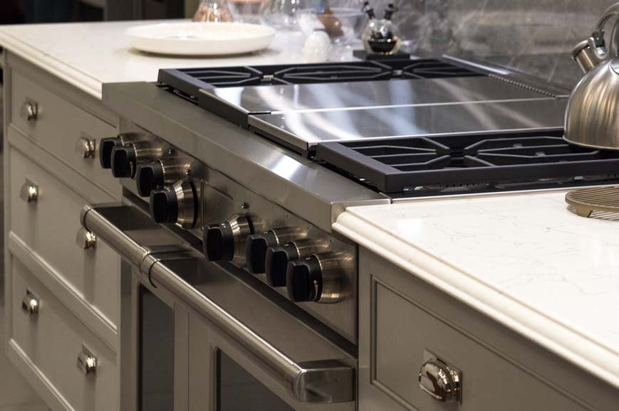 Is Your Viking Stove Leaking with Gas? We Got some Tips that Will